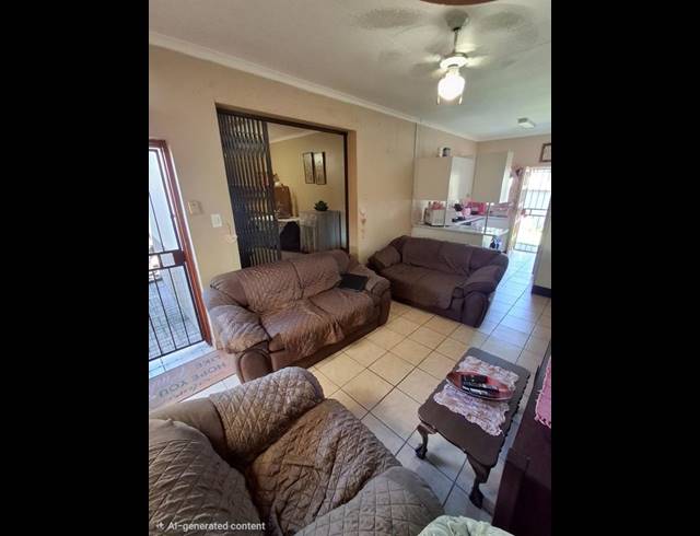 2 BEDROOM TOWNHOUSE FOR SALE IN THATCHFIELD